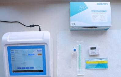 Material para realizar un test rapidos de coronavirus.