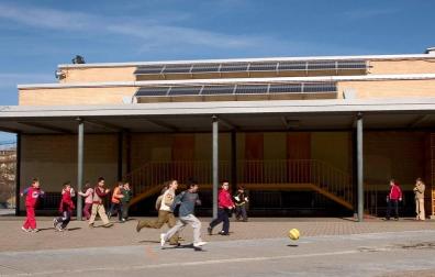 Urgen al Gobierno foral a cubrir el patio de la ikastola Hegoalde