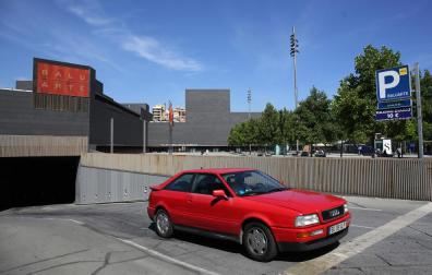 Los parking tratan de captar clientes en San Ferm&iacute;n con ofertas de 150&euro;