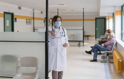 Fotografías de cuatro profesionales sanitarios navarros que se han infectado con el coronavirus y han regresado al trabajo.