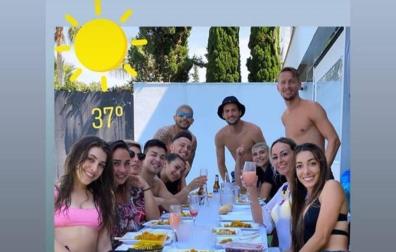 La imagen apareció en la red social de la pareja de Banega.