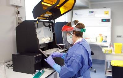 Situación epidemiológica y capacidad del sistema contribuyeron a ir a Fase 1