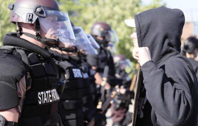Protesta a raíz de la muerte de George Floyd a manos de la policía en Minneapolis