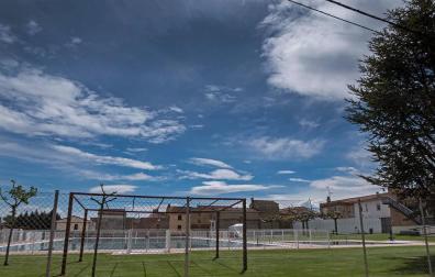 Doce pueblos de la merindad deciden abrir sus piscinas