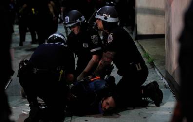 Nueva York vive una nueva jornada de disturbios entre manifestantes y la policía