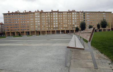Un año de prisión por robar un móvil en el Parque de los Enamorados de Pamplona