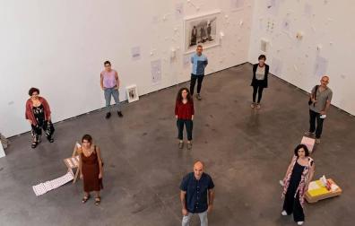 De izda. a dcha.: primera fila, Jaione Michelena, Germán de la Riva y Elvira Palazuelos; en segunda fila, Naia Mira, Maite Redondo y Patxi Araujo; en última fila, Katixa Goldarazena, Alfredo Zubiaur e Itsaso Iribarren.