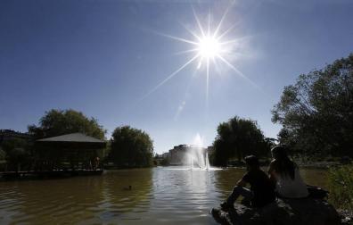Navarra, en alerta naranja por las temperaturas, rozará hoy los 40 grados