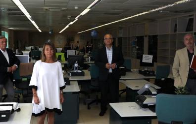 Desde la izquierda, José Mª Marco, Ana Beriáin, Enrique Maya y Carlos Artundo en la redacción de Diario de Navarra.