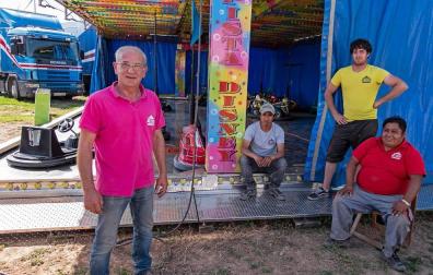 Un centenar de feriantes piden les permitan abrir para “evitar la ruina”