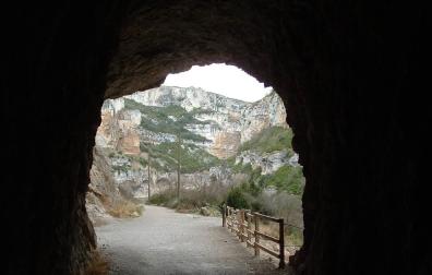 Vista de la Foz de Lumbier desde uno de sus túneles