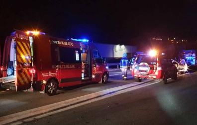 Dos heridos en un choque entre dos vehículos en la N-121 en Tiebas