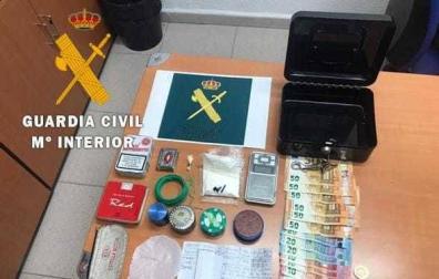 Detenido en Azagra por un delito contra la salud pública por tráfico de drogas