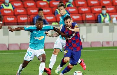 Imágenes del choque entre rojillos y culés correspondiente a la Jornada 37 de LaLiga Santander disputado en el Camp Nou.