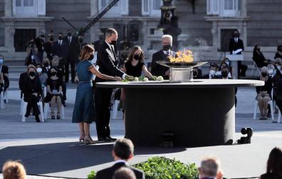 Fotos del homenaje a las víctimas de Covid-19 en Madrid