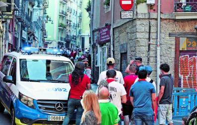 Salud estudia un posible brote en Mendillorri tras una reunión de jóvenes