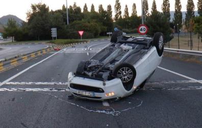 Imputado al dar positivo tras salirse de la vía y volcar en la Ronda de Pamplona