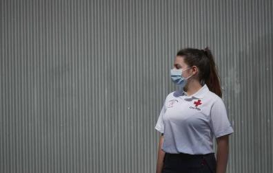 Todas las fotos de este jueves, 23 de julio, en Mendillorri, donde se está preparando, en las inmediaciones del Instituto de Educación Secundaria, la zona para realizar las PCR a los jóvenes de entre 17 y 28 años