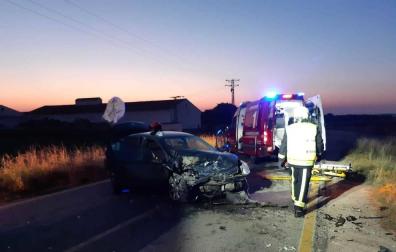 Dos trasladados al CHN, uno grave, tras un choque frontal en Marcilla