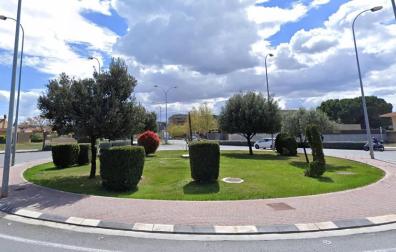 Atropellada una ciclista en la glorieta Merindad de Tudela