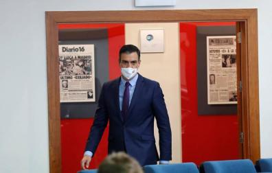 Sánchez defiende la Monarquía y el Pacto Constitucional en una carta a la militancia socialista