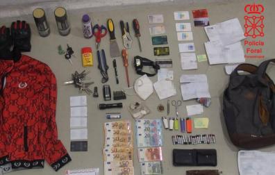Se da la a la fuga en Arguedas y acaba detenido acusado de tres delitos