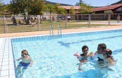 Un verano de monte y piscina en Aoiz