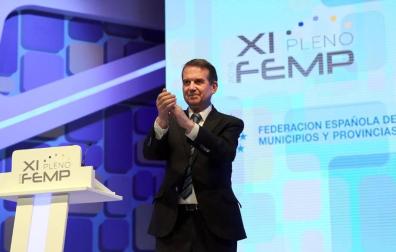 ​El socialista Abel Caballero, elegido presidente de la FEMP