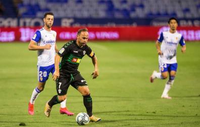 El eterno Nino mete al Elche en la pelea por el ascenso