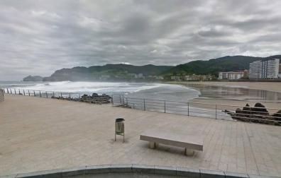 Fallece ahogado un vecino de Bilbao de 51 años en la Playa de Bakio