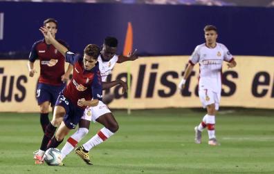 Arrasate hizo debutar en Primera División a los canteranos Aimar Oroz y Javi Martínez, de 18 y 20 años respectivamente
