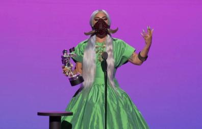 Los 5 premios de Lady Gaga y sus originales mascarillas protagonizan los VMA MTV