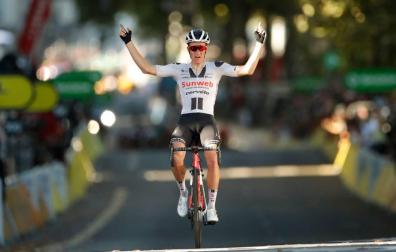 Kragh Andersen reina en Lyon y Roglic defiende el amarillo antes de la montaña
