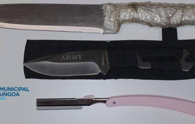 Agentes de Policía Municipal intervienen tres armas blancas a unos jóvenes