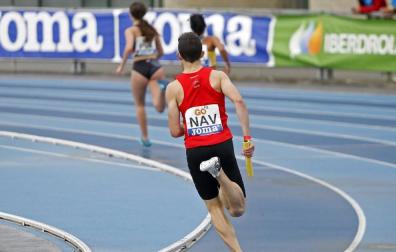 Fotos del Campeonato de España Sub 18 de Atletismo de Federaciones Autonómicas celebrado en el estadio Larrabide de Pamplona.
