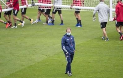 Jagoba Arrasate, durante el entrenamiento de Osasuna