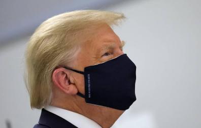 Trump muestra síntomas leves de coronavirus, según el New York Times