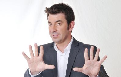 Los humoristas improvisan con Arturo Valls