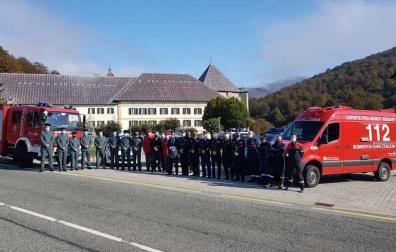 Las fuerzas de seguridad que protegen a los peregrinos, homenajeadas en Roncesvalles