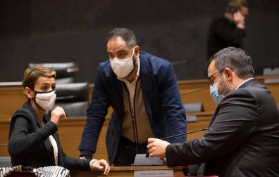 Chivite rechaza los "vetos cruzados" en la negociación de los Presupuestos