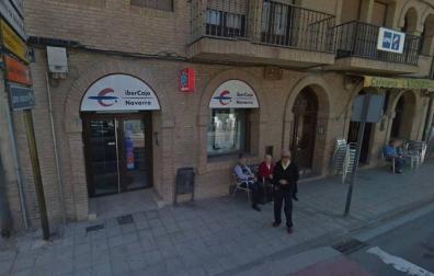 Atraco a punta de pistola en la oficina de Ibercaja de Corella