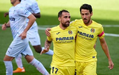 Alcácer y Parejo apuntillan al Valencia en su victoria frente al Villarreal