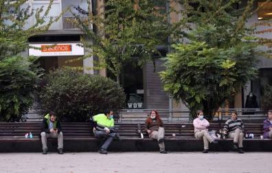 Decenas de hosteleros intentan sobrevivir con comida para llevar
