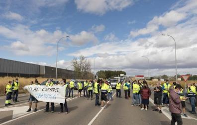 CAF aplaza el cierre de Trenasa ante la posibilidad de nuevos contratos