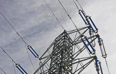 Industria congelará los peajes de la luz de las casas españolas en 2015