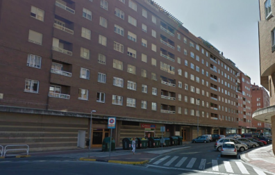 Trasladada al CHN una trabajadora al golpearse la cabeza en Mendebaldea