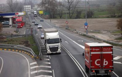 Obras Públicas invertirá 1,5 millones en la reparación de firme de la Autovía del Ebro