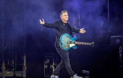 Alejandro Sanz triunfa en Sevilla, ciudad que le ha hecho Hijo Adoptivo