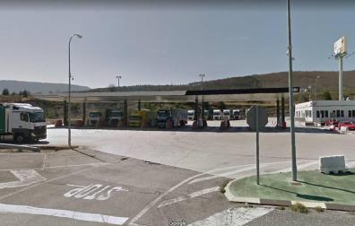 Gasolinera junto a la A-1 en Alsasua.