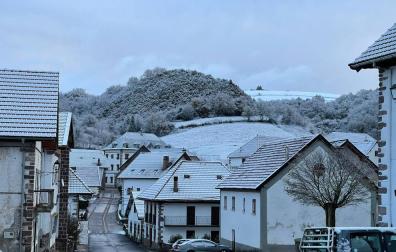 Municipios del Pirineo navarro amanecen con la primera nevada de la temporada